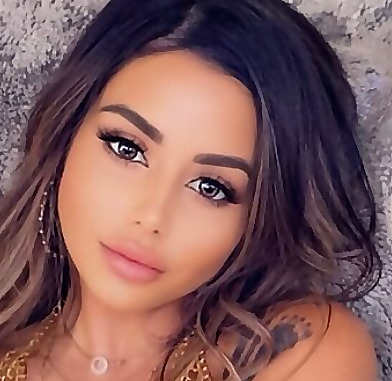 Juli Anne 