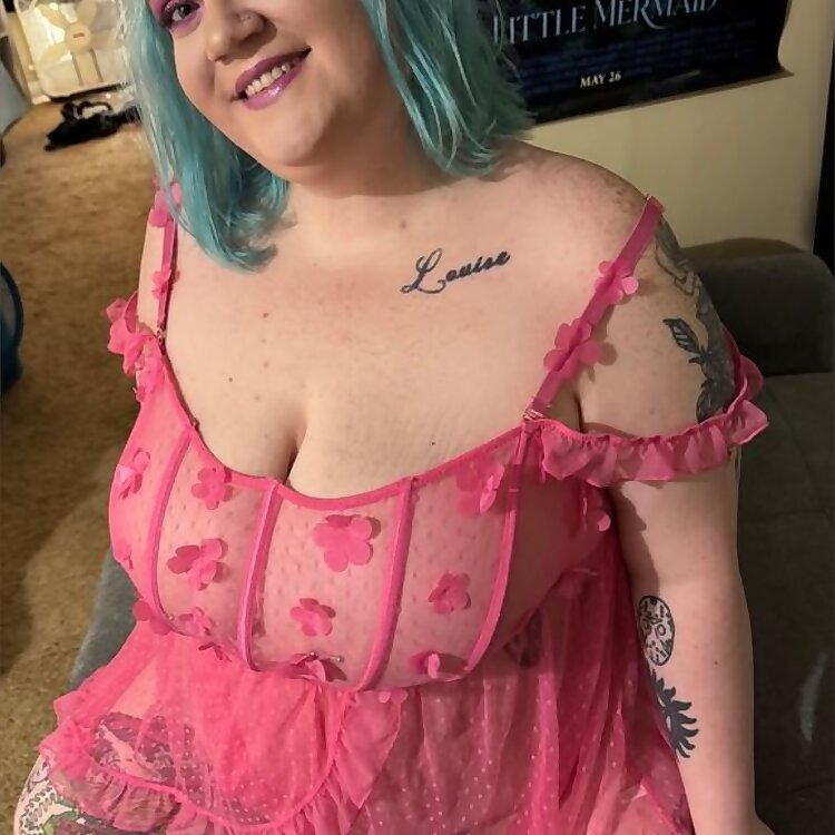 Bustycat96