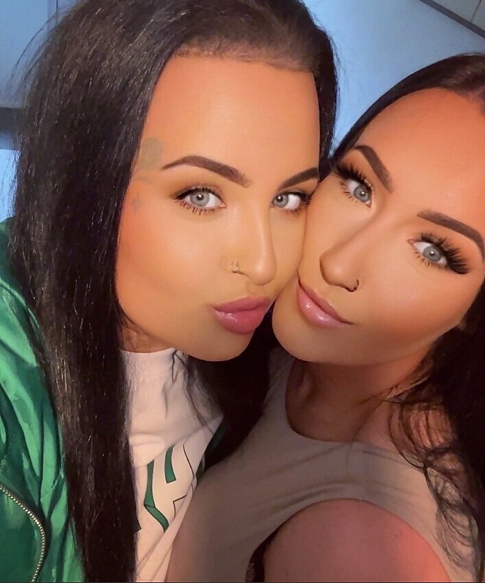 Holly & Chloe