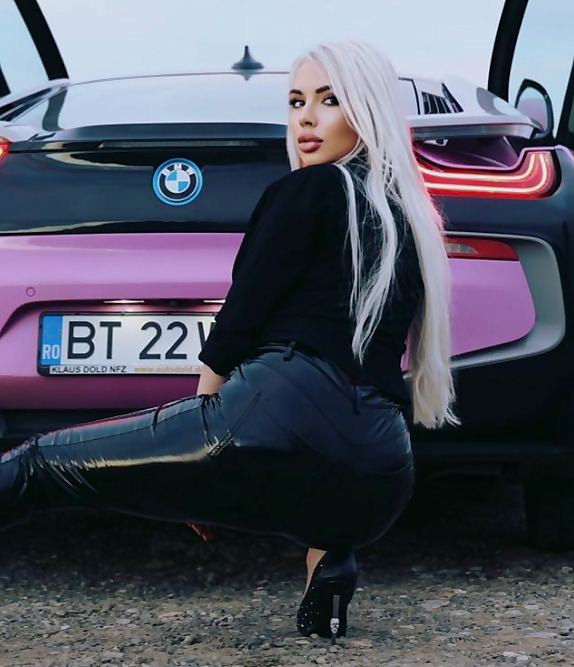 Sinziana Arhip Yanna
