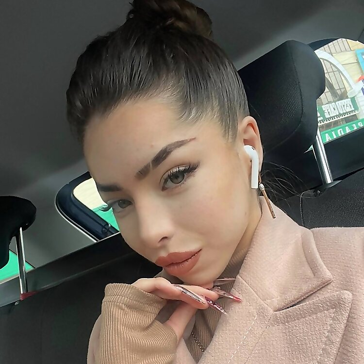 Julia Diamond