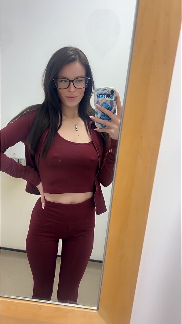 Whosthagirl