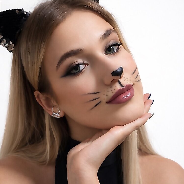 Monica