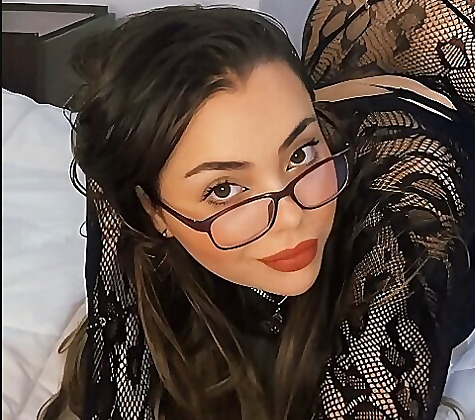 Scarlett Brooks