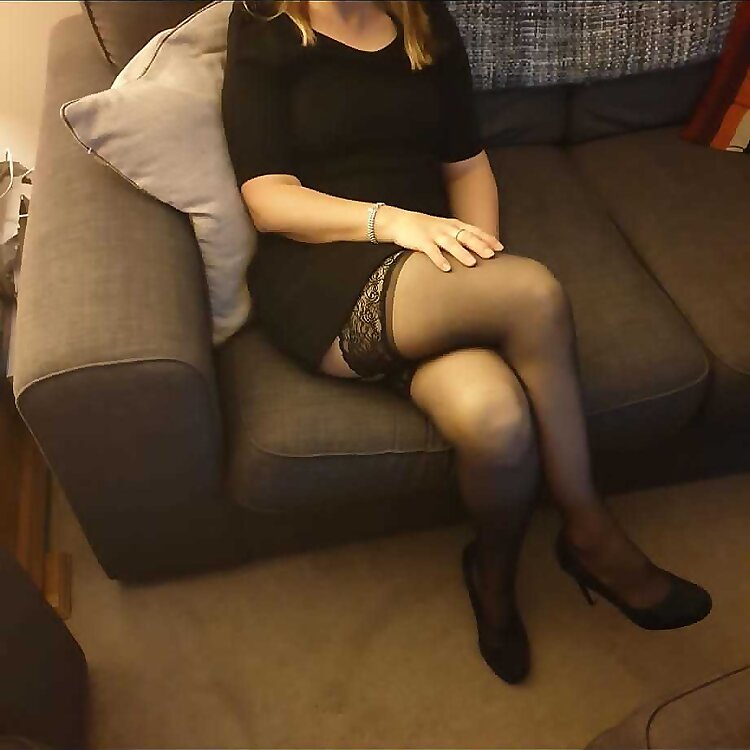 UK Natural Housewife