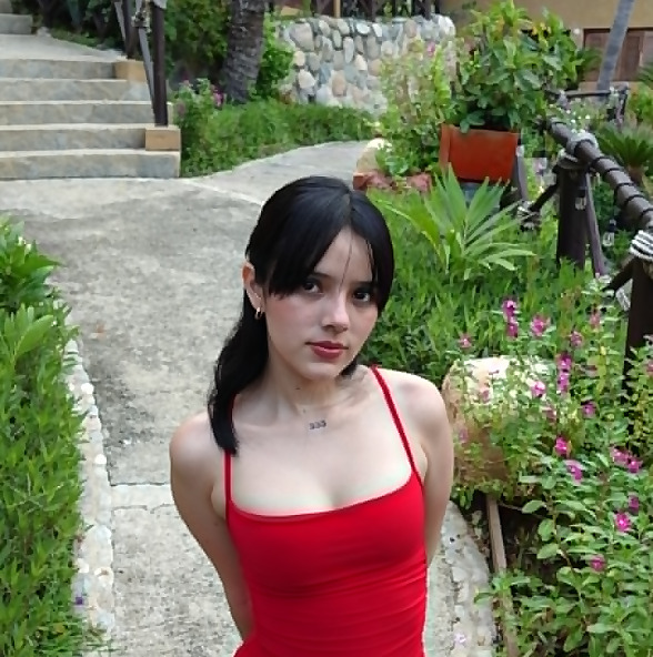 Kristal De Santos