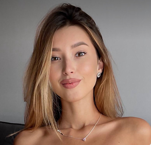Stasha Li